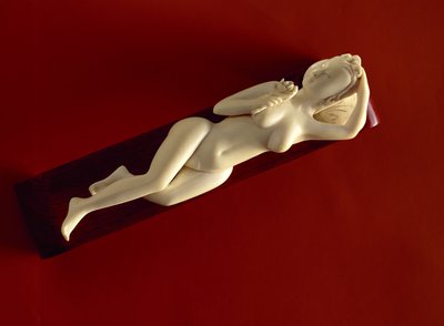 Figura femminile usata dalle donne per descrivere i loro mali al medico da Japanese School