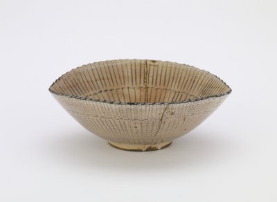 Ciotola da portata individuale a forma di cappello di giunco, periodo Edo da Japanese School