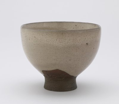 Ciotola da tè Inkyuzan in forma Goki, con cifratura impressa, Ciotola da tè (gokijawan), c.1804-25 da Japanese School