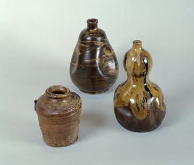 Vaso, bottiglia di sake e zucca in ceramica da Japanese School