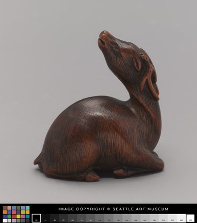 Netsuke modellato come cervo, metà XIX secolo da Japanese School