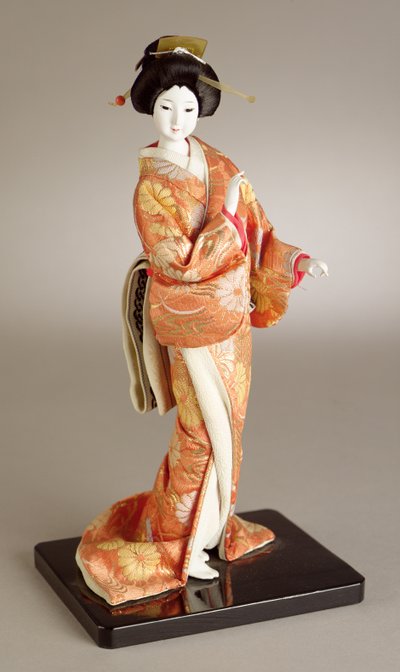 Bambola di donna in piedi, giapponese da Japanese School