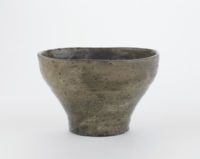 Ciotola da tè a forma di flauto cinese, Hagi, prefettura di Yamaguchi, periodo Edo da Japanese School