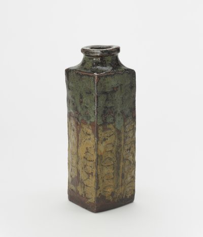 Vaso Yatsushiro o Shodai a forma di cong cinese arcaico da Japanese School