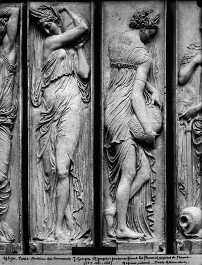 Dettaglio dei rilievi dalla Fontana degli Innocenti che raffigurano ninfe personificanti i fiumi di Francia da Jean Goujon