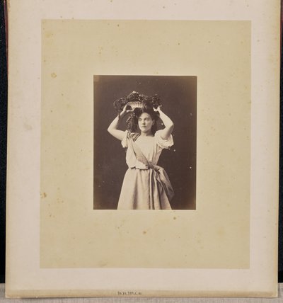 [Ritratto di donna con corona di fiori]. da Jean Pierre Bertrand Eugène Pégot Ogier