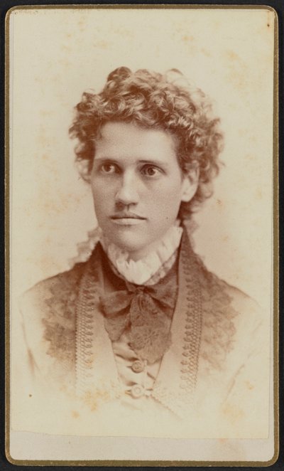 Ritratto carte-de-visite di Miss Julia J. Thomas da Jefferson Beardsley