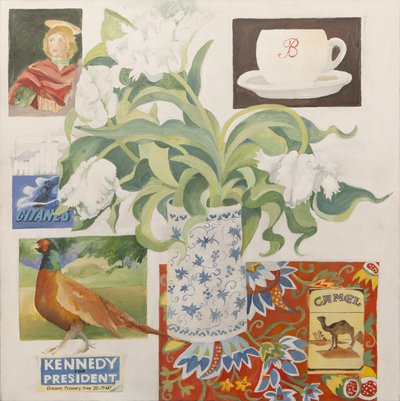 Ephemera, tra cui tazze da caffè, pacchetti di sigarette, cartoline e tulipani. da Jennifer Abbott