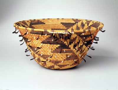 Cesto di Dote o Pubertà delle Ragazze, Pomo, Pinoleville, California da Jenny Hughes