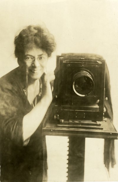 Beals autoritratto da Jessie Tarbox Beals