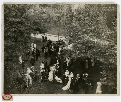 Festa sul prato di Columbia - Vista generale da Jessie Tarbox Beals