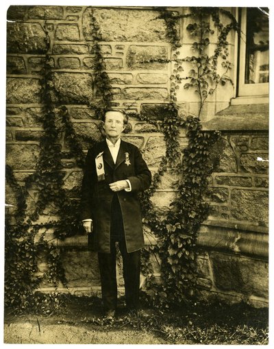 Dr Mary Walker, una delle prime donne medico con il diritto di indossare abiti maschili da Jessie Tarbox Beals