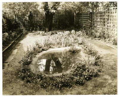 Giardino della signora W H Wells, 265 W 11th, Greenwich Village, New York, USA, c.1936-37 da Jessie Tarbox Beals