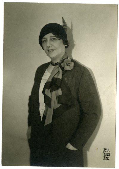Mary Holder, Chicago, per la figlia di Mary se lo vuole da Jessie Tarbox Beals