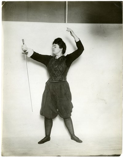 Vecchio modello, c.1905-18 da Jessie Tarbox Beals