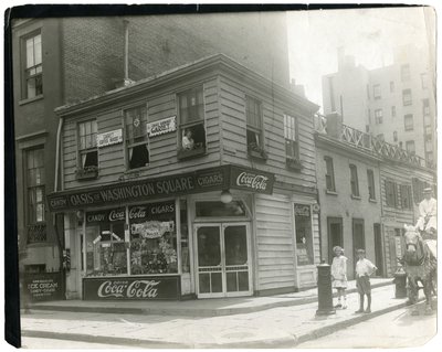 La soffitta - precedentemente la soffitta di Bruno - per la quale Lafayette è uscito (!), Greenwich Village, New York, USA da Jessie Tarbox Beals