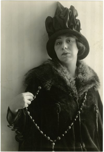 Zoë Akins, autrice di Déclassée da Jessie Tarbox Beals