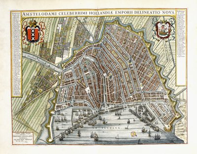 Piano e vista delle città e degli edifici dell