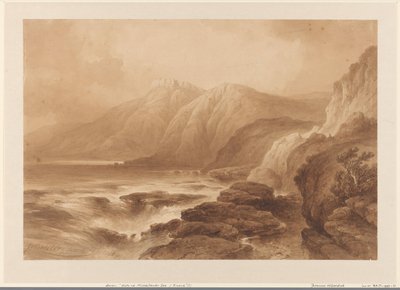 Vista di una costa rocciosa alta, con una fortezza su una delle cime da Johannes Hilverdink