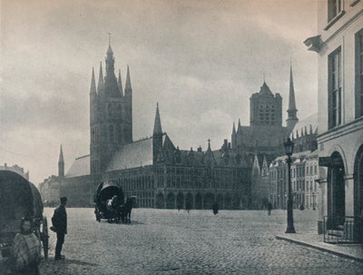 Il Municipio e la Sala dei Tessuti, Ypres, Belgio, c1900 1914-1915 da John Benjamin Stone