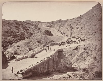 Ponte di Mackeson e salita oltre, guardando verso Ali Musjid da John Burke