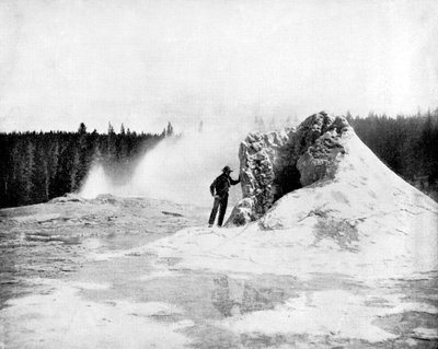 Cratere del Geyser Gigante, Parco Nazionale di Yellowstone, USA, 1893 da John L. Stoddard