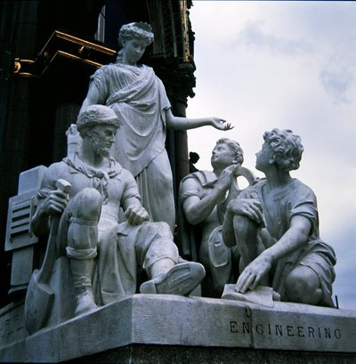 Ingegneria, gruppo scultoreo del Memoriale di Albert, completato nel 1876 da John Lawlor