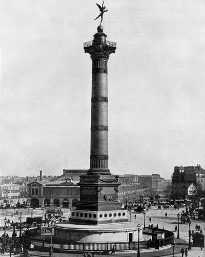 Piazza della Bastiglia a Parigi con la colonna di Luglio costruita nel 1834 da John Lawson Stoddard