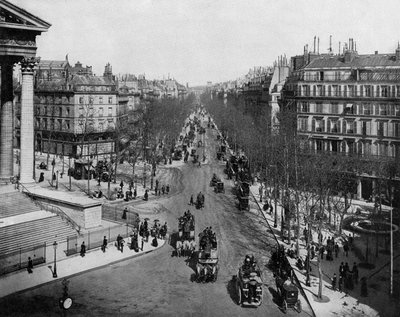 Boulevard Madeleine a Parigi, c. 1900 da John Lawson Stoddard
