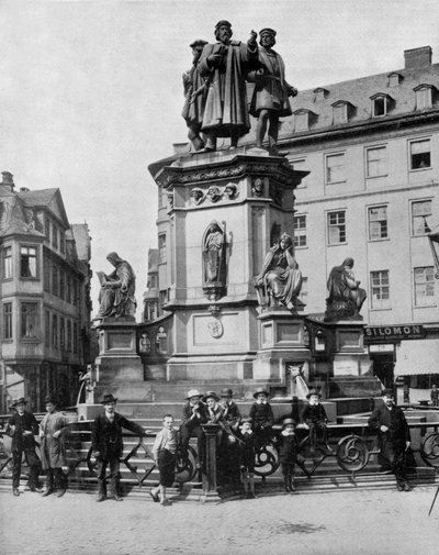 Monumento in memoria di Gutenberg (v.1397-1468) inventore tedesco della stampa, Francoforte da John Lawson Stoddard