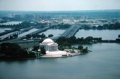 Memoriale di Jefferson, costruito 1938-43 da John Russell Pope