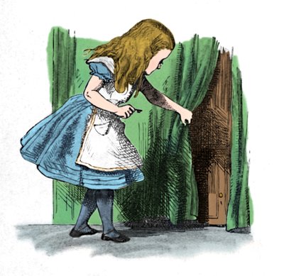 Alice che guarda una piccola porta dietro una tenda, 1889 da John Tenniel