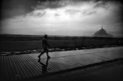 In viaggio verso Mont St Michel, 2022 (foto) da Jon Nicholson