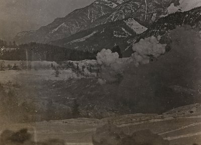Album "Meine weltkriegs - Erinnerungen South-West Front (Carinzia, Italia, Trentino-Alto Adige) 31/03/1915-12/11/1918 - Josef Zohles Wien": bombardamenti da Josef Zohles