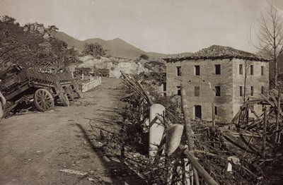 Album "Meine weltkriegs - Erinnerungen South-West Front (Carinzia, Italia, Trentino-Alto Adige) 31/03/1915-12/11/1918 - Josef Zohles Wien": macerie a Tolmezzo da Josef Zohles