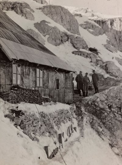 Album "Meine weltkriegs - Erinnerungen Front Sud-Ovest (Carinzia, Italia, Trentino-Alto Adige) 31/03/1915-12/11/1918 - Josef Zohles Wien": baracca militare da Josef Zohles