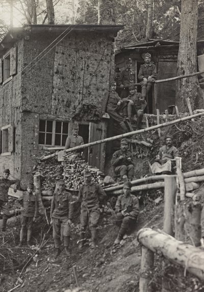 Album "Meine weltkriegs - Erinnerungen South-West Front (Carinzia, Italia, Trentino-Alto Adige) 31/03/1915-12/11/1918 - Josef Zohles Wien": campo militare (foto b/n) da Josef Zohles
