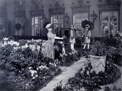 Rejane (Gabrielle Charlotte Reyu) arrivando in una sedia per indossare un costume da ballo a New York nel 1905 da Joseph Byron