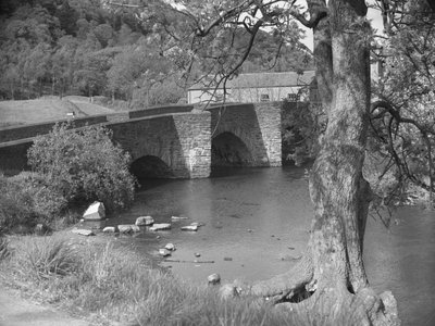Fiume e ponte a Newby Bridge da Joseph Hardman