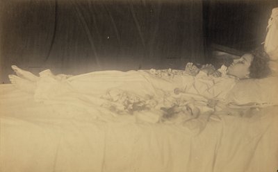 [Studio di un bambino morto] da Julia Margaret Cameron