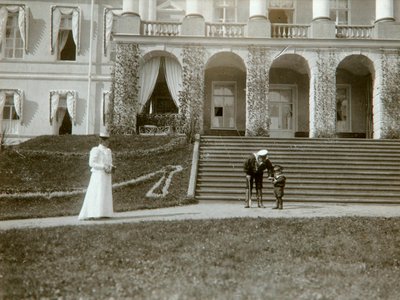 Zarina Alexandra Fyodorovna con lo Zarevic Alexei di Russia, c1907-c1910 da K. von Hahn