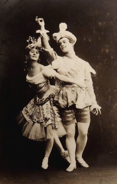 Anna Pavlova e Vaslav Nijinsky nel balletto Le Pavillon d