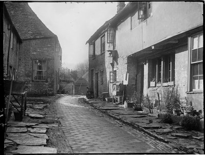 Old George Yard, Burford, Oxfordshire, 22 Apr 1924 - 06 May 1924 da Katherine Jean Macfee