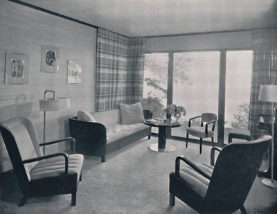 Il soggiorno di una casa progettata da Howard T. Fisher per Miss Ruth Page, 1935 da Kaufman and Fabry Co