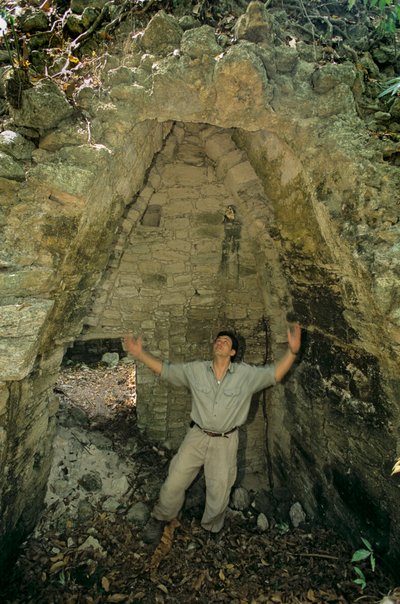 Architettura, Holmul, Guatemala, Maya, Francisco Estradabelli, Centro di Homul, 2008 (foto) da Kenneth Garrett