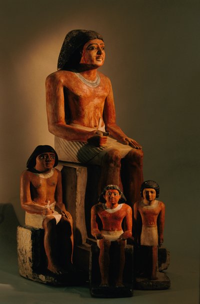 Quattro statue in calcare dipinto dell