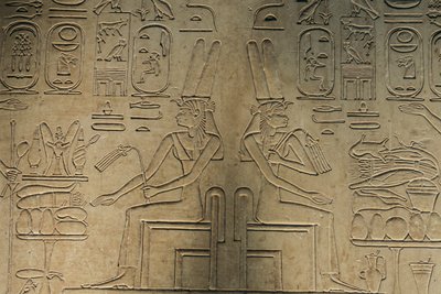 Rilievo da Abydos, dea Mut, manufatto; Egitto da Kenneth Garrett