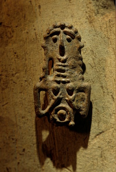 Urkesh, Impero Hurrita, Siria, 2400 a.C., Giorgio Buccellati, sigillo della figura femminile della balia Zamena, 2004 da Kenneth Garrett