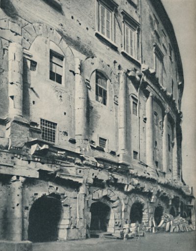 Gloriosa architettura liberata dalle incrostazioni di lunghi secoli, c1935 da Keystone View Company