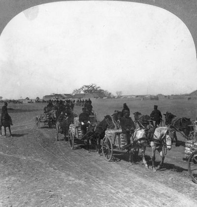 Treno di trasporto militare giapponese, Manciuria, 1906 da Keystone View Company